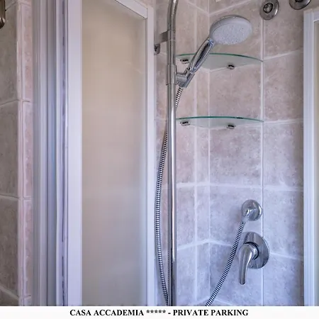 Elegante Casa Accademia ***** - Private Parking Apartment
