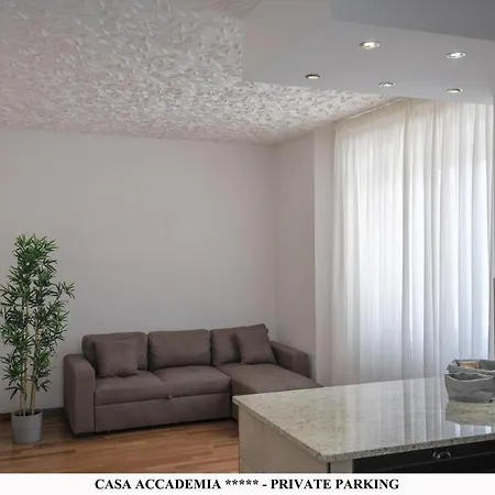 Elegante Casa Accademia ***** - Private Parking Apartment *