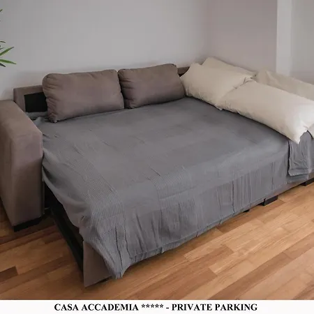 Apartment Elegante Casa Accademia ***** - Private Parking